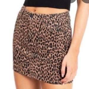 New without tag Leopard velvet mini skirt | short skirt |Printed Skirt